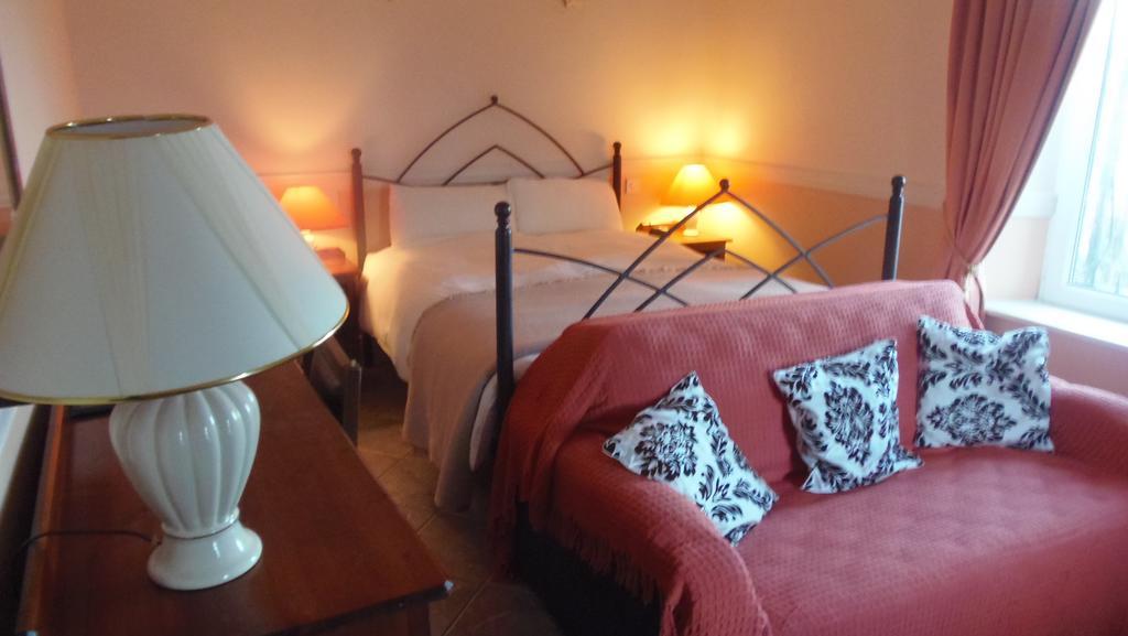 Caheroyn House Bed & Breakfast Athenry Room photo